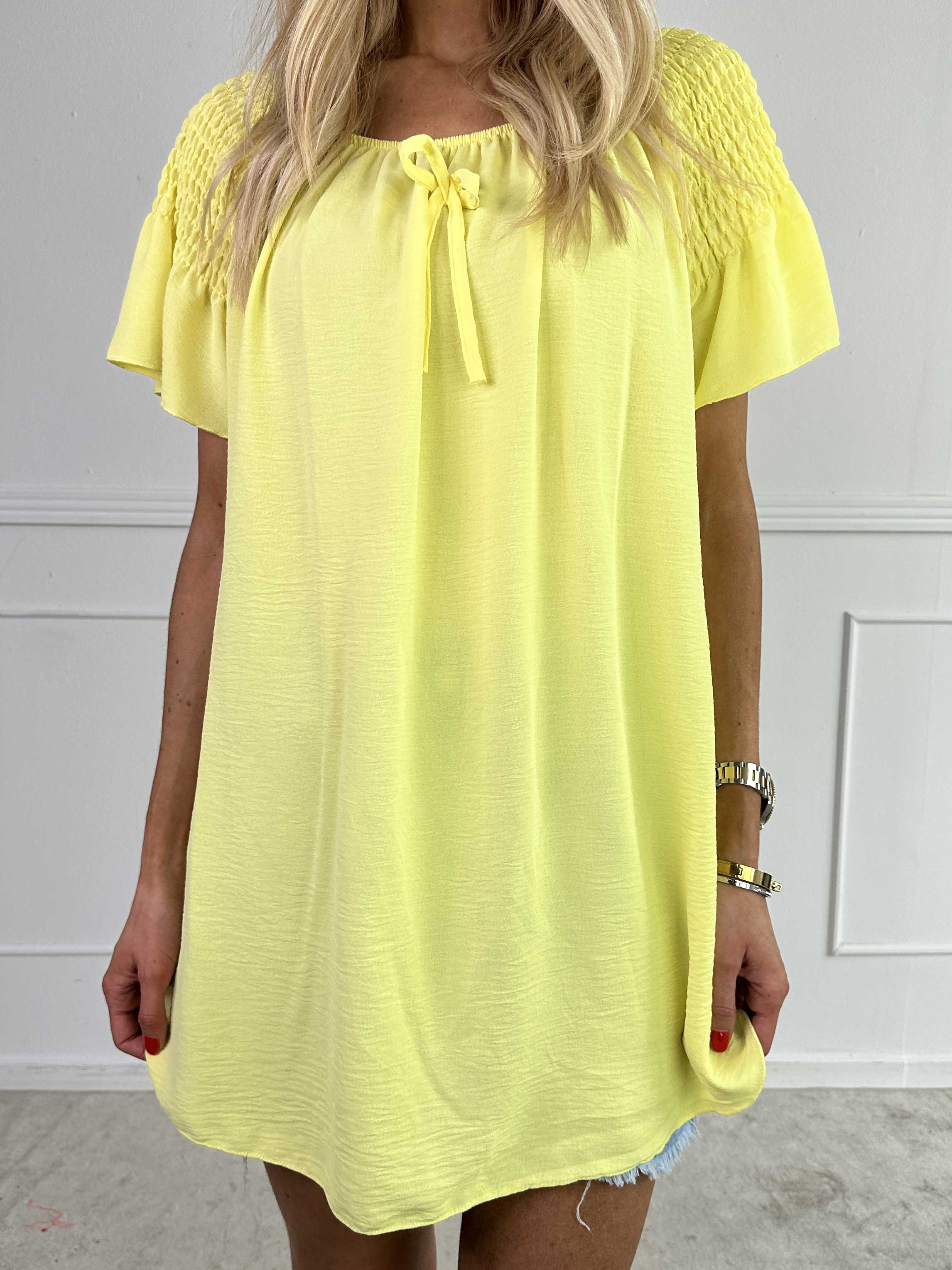 Esther - Sød tunika med flæseærmer og elastik i udskæringen